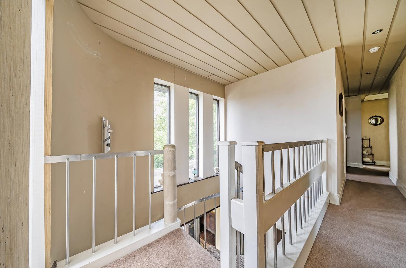 Warborough Close, Llanelli, SA15 3LH